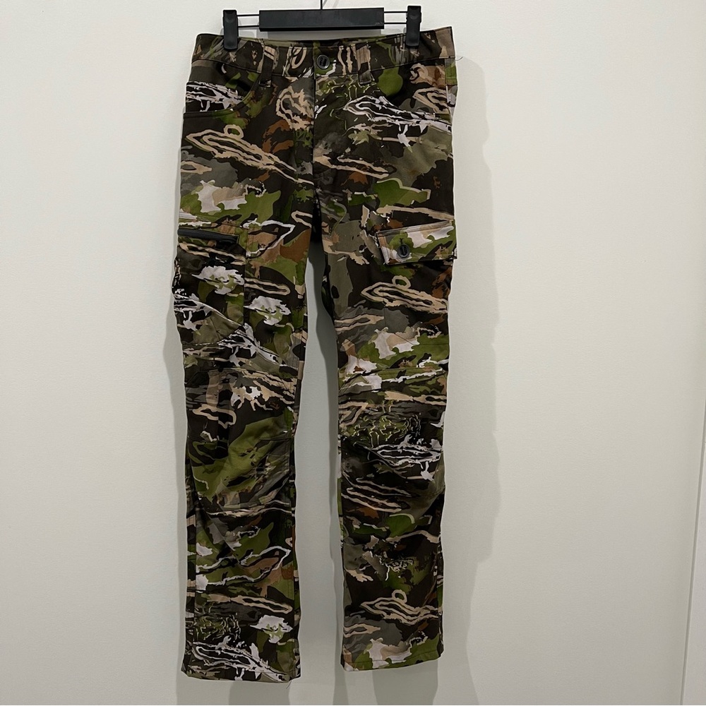 Under Armour Storm Men's Field Forest Camo Hunting Cargo Pants
